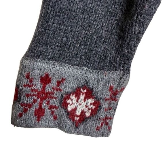 The Disney Store Winnie the Pooh Gray Fair Isle Ramie Blend Swtr Sz S Vintage - Picture 3 of 11